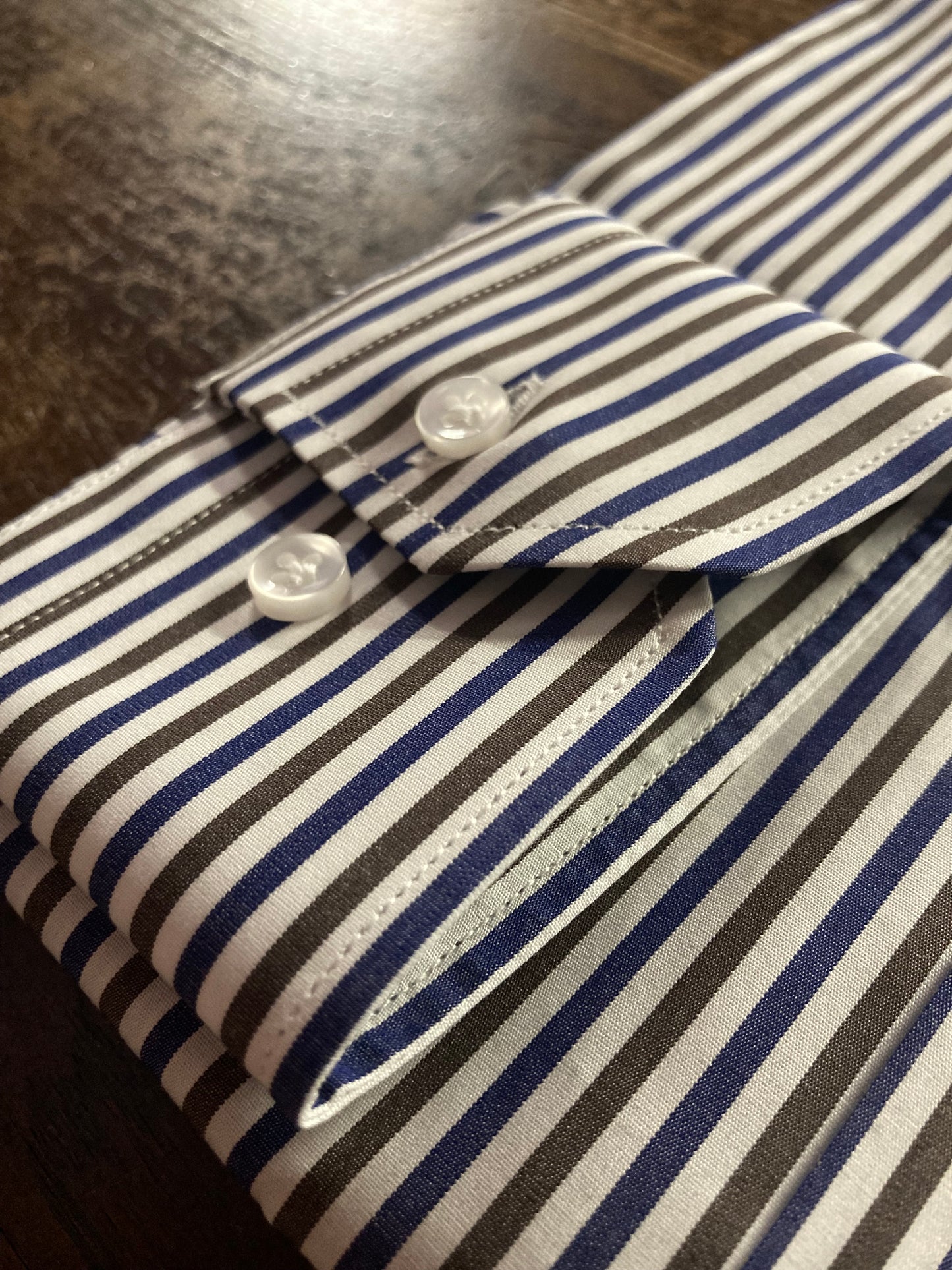 MONTE CARLO BOTTON DOWN